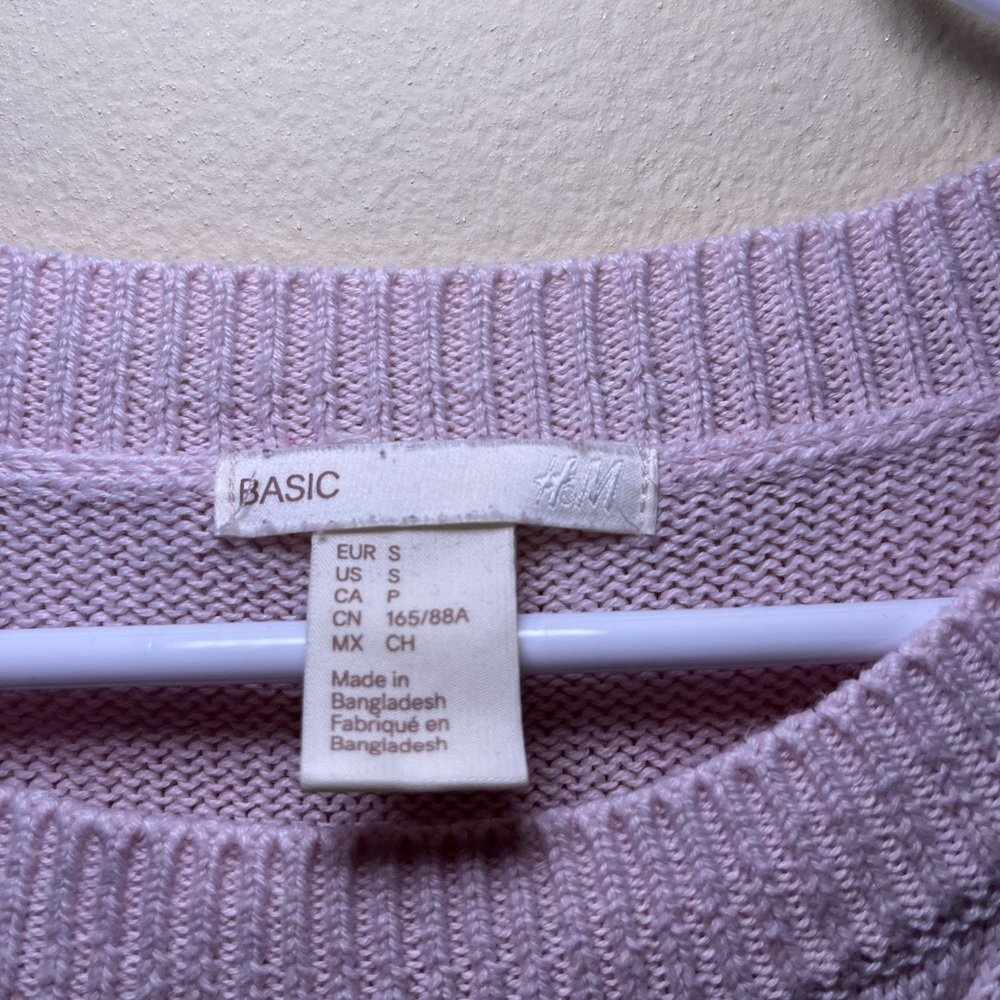 H&M Purple Crew Neck Sweater with Ribbed Knit Detail